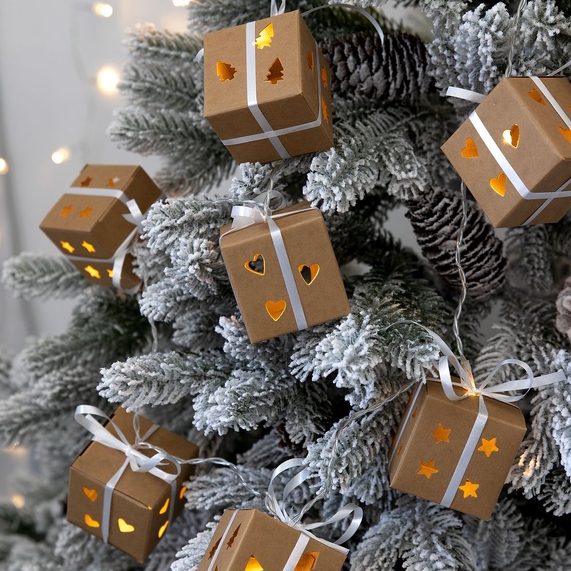 [Светодиодная гирлянда Boxing Day]
