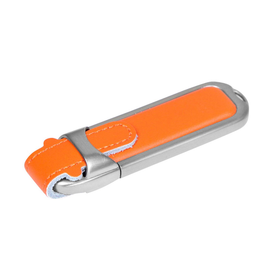 [USB 3.0- флешка на 32 Гб с массивным классическим корпусом]