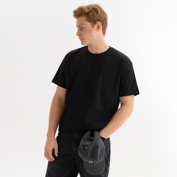 [Футболка унисекс Крис (Kris), 150 гр., черная, размер XXXL]
